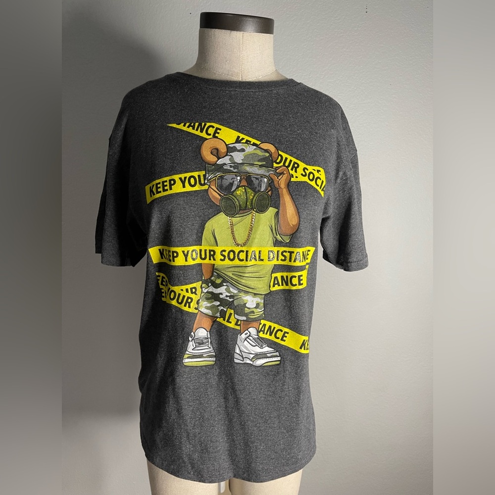 HardTen Gray Graphic Tee Men’s Large Keep Your Social Distance Streetwear Shirt